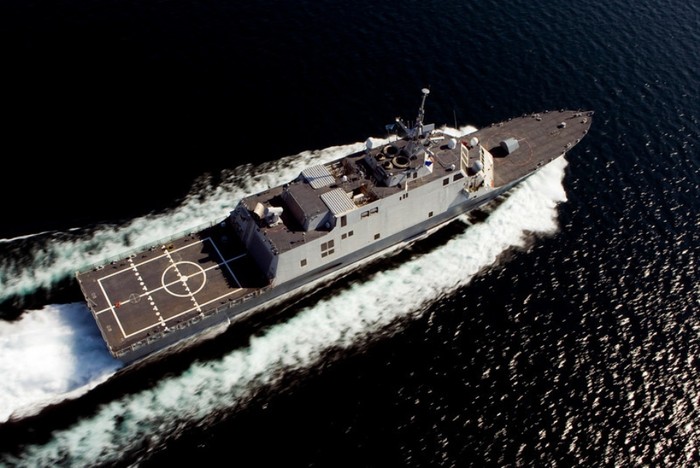 Ngoài ra, USS Freedom (LCS 1) có thể thực hiện nhiệm vụ quét mìn và hỗ trợ di chuyển nhân đạo.